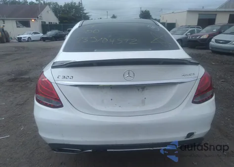 2016 Mercedes-Benz C 300 Sport 4Matic/Luxury 4Matic/4Matic из США, поврежденный, VIN WDDWF4KB9GR145953